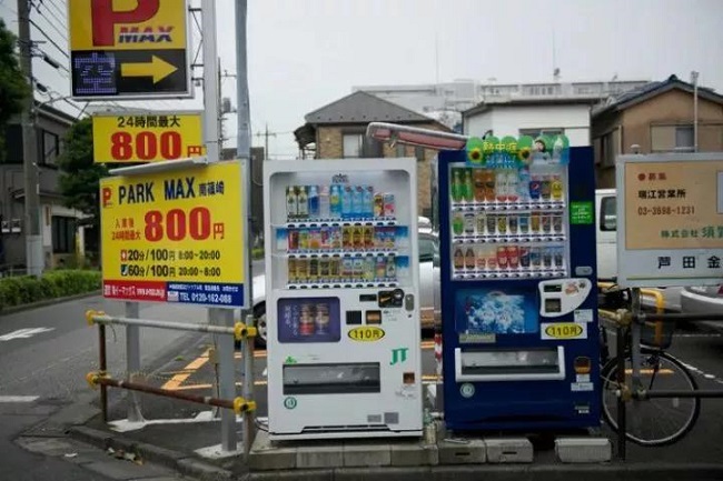 日本街邊售貨機(jī)